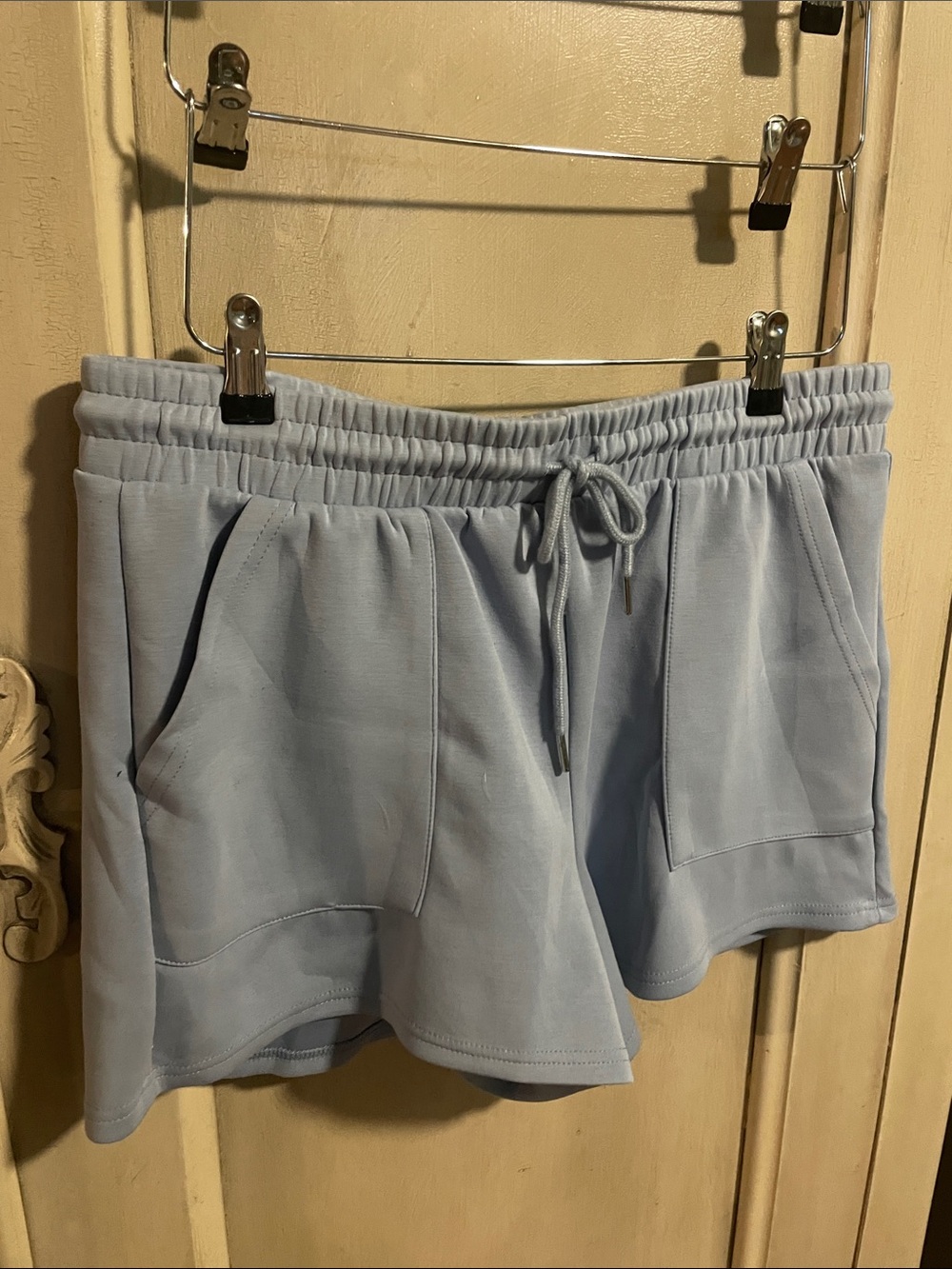 New Never Worn-Women's Light Blue Drawcord Athletic Shorts with Pockets